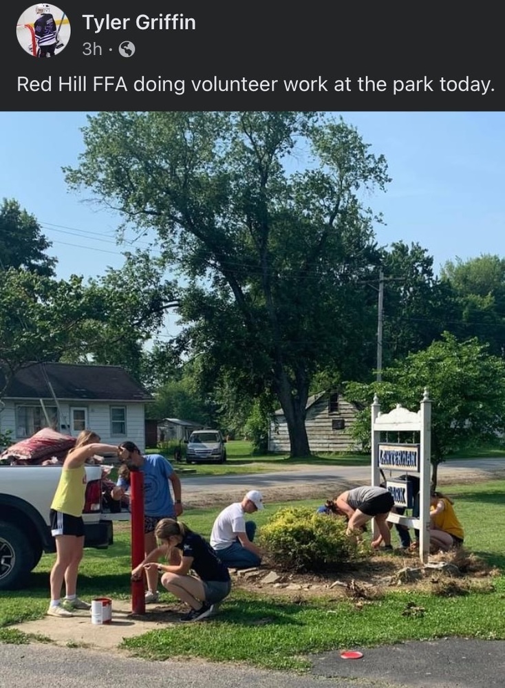 Red Hill FFA Doing Volunteer Work